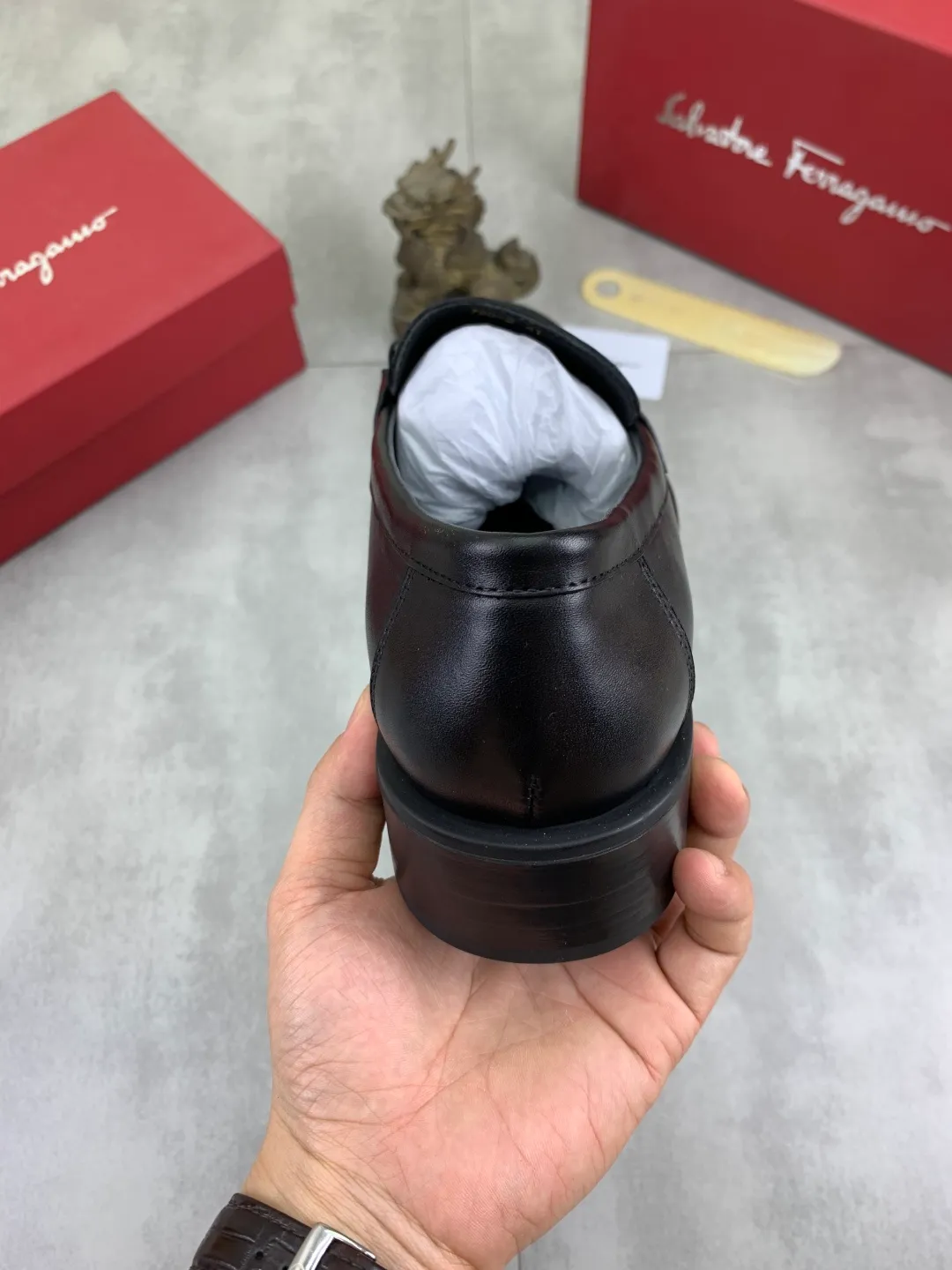 Men's Men's Shoes 💰P480💰[New Style] Water-dyed Niuli 🆘[Salvatore Ferragamo] Ferragamo's latest casual business leather shoes for men! Listed simultaneously! The fabric is made of specially imported original calfskin, and the interior is made of imported water-dyed cowhide. It is absolutely luxurious and leads the fashion trend. Matching code: 38-44 (45 and 46 can be customized) Multiple colors available